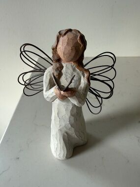 Willow Tree Angel of Freedom Figurine w Butterfly